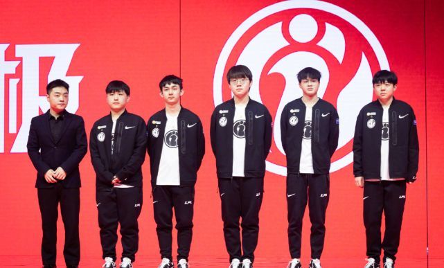 对于一名潜 对于一名潜