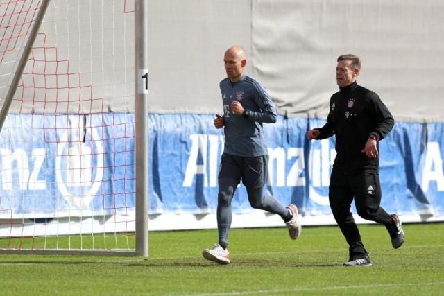 的士气和凝 的士气和凝